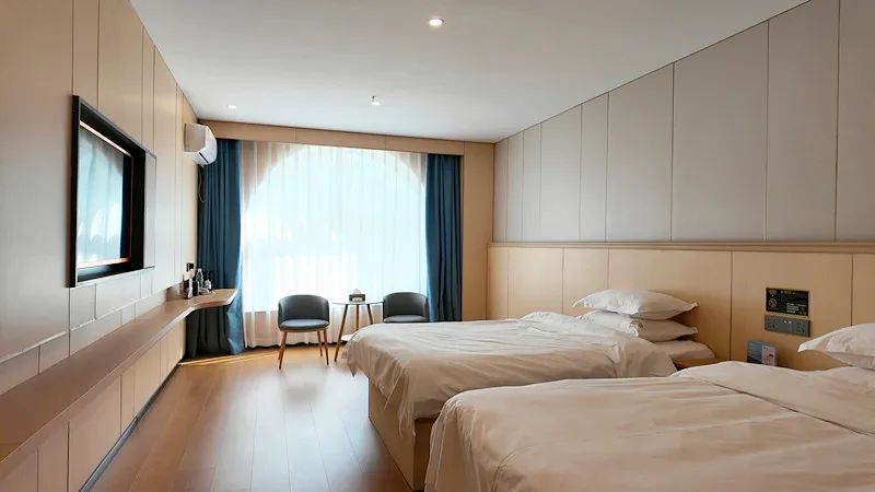 布尔津 暑期旅游市场火爆，住宿业不断升温演绎精彩服务篇章